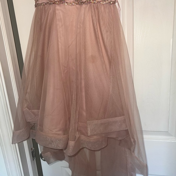 High low girls’ dress size 14 from macys only worn once - Picture 3 of 7